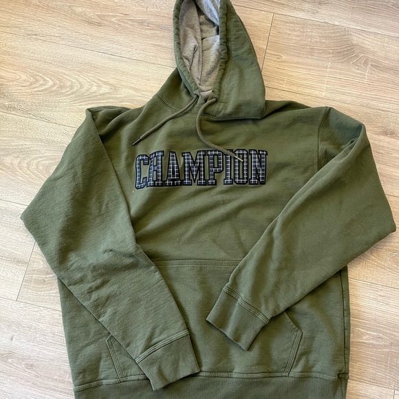 Champion Hoodie Large - Picture 2 of 4
